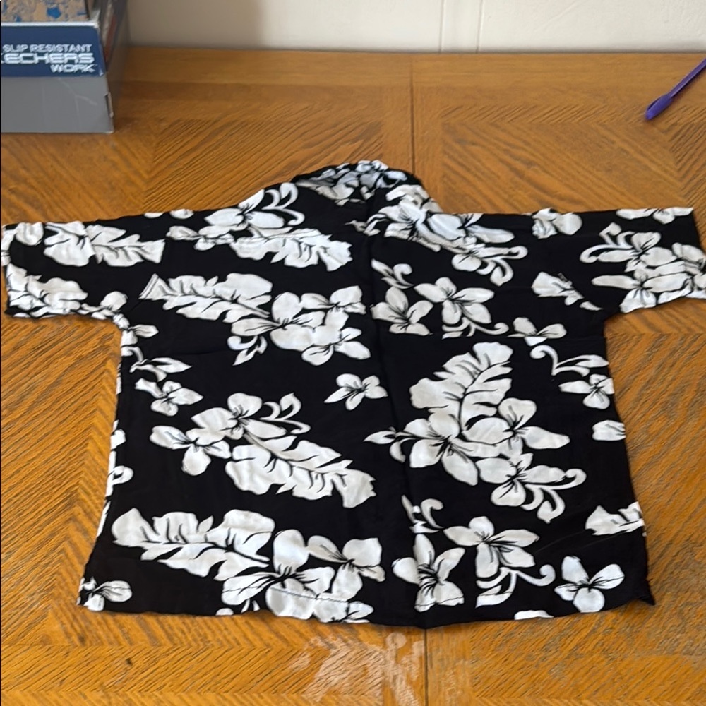 Hound Stuff Black and White Floral Shirt - Picture 5 of 5